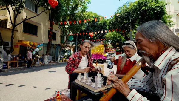 Sunsilk Builds on its Smooth Tagline With Silktopia Campaign via The Friday Vietnam